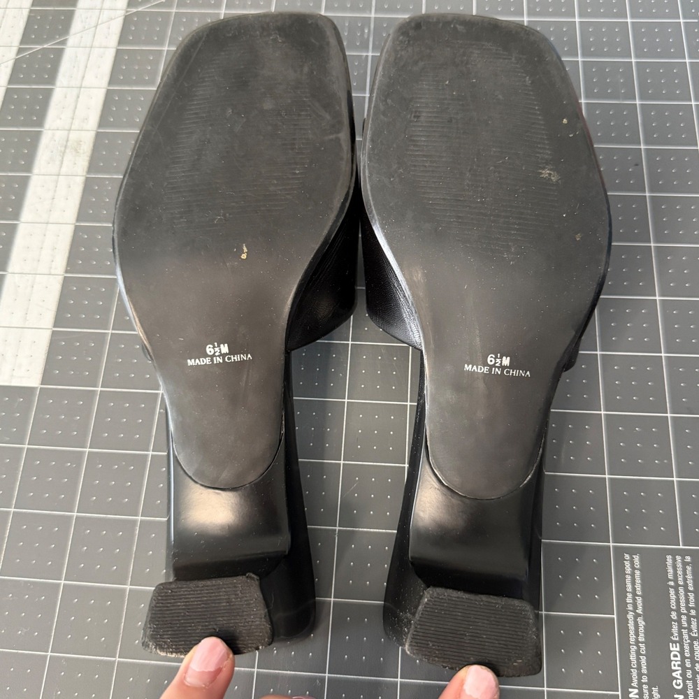 VTG 90s Capsule Black Patent Leather Square Toe Mules Block Heel Womens 6.5 M - Picture 4 of 5
